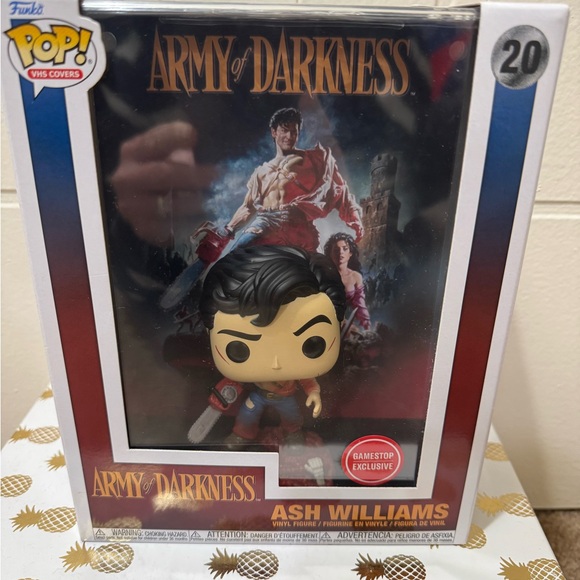 Funko Pop! VHS Covers: Army of Darkness Ash Williams #20 (Game Stop) (Exclusive) - Picture 1 of 3